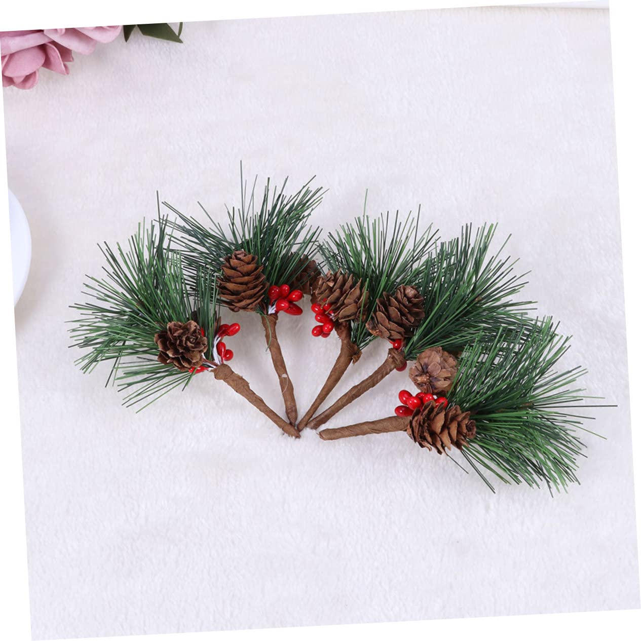 VILLCASE 90 STK Weihnachtsbeeren weihnachtsdeko weihnachtshochzeit Christmas decoations Beeren der Weihnachtsstechpalme Tannenzapfen Zweig Weihnachtskiefernbeeren Simulation Beerenpflücker