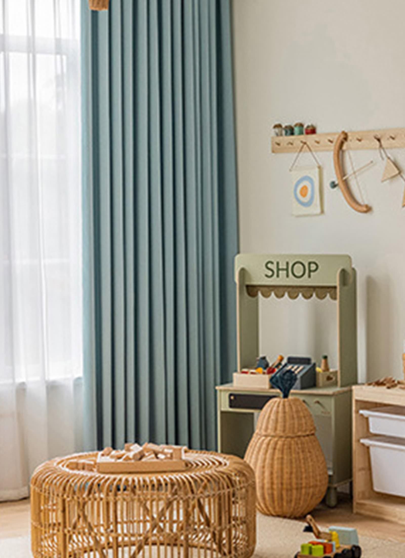 Rideau occultant décoratif Beydodo en chenille bleu marine pour l'ambiance cosy du salon