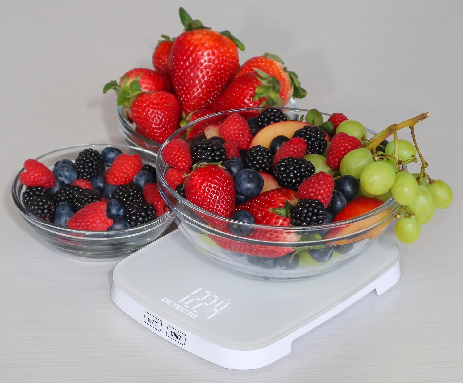 DETECTO Digital Kitchen Scale, Highly Accurate, Compact Glass Platform, Easy-to-Read Display, USB Rechargeable, 22 lb Capacity, Black/White (White)