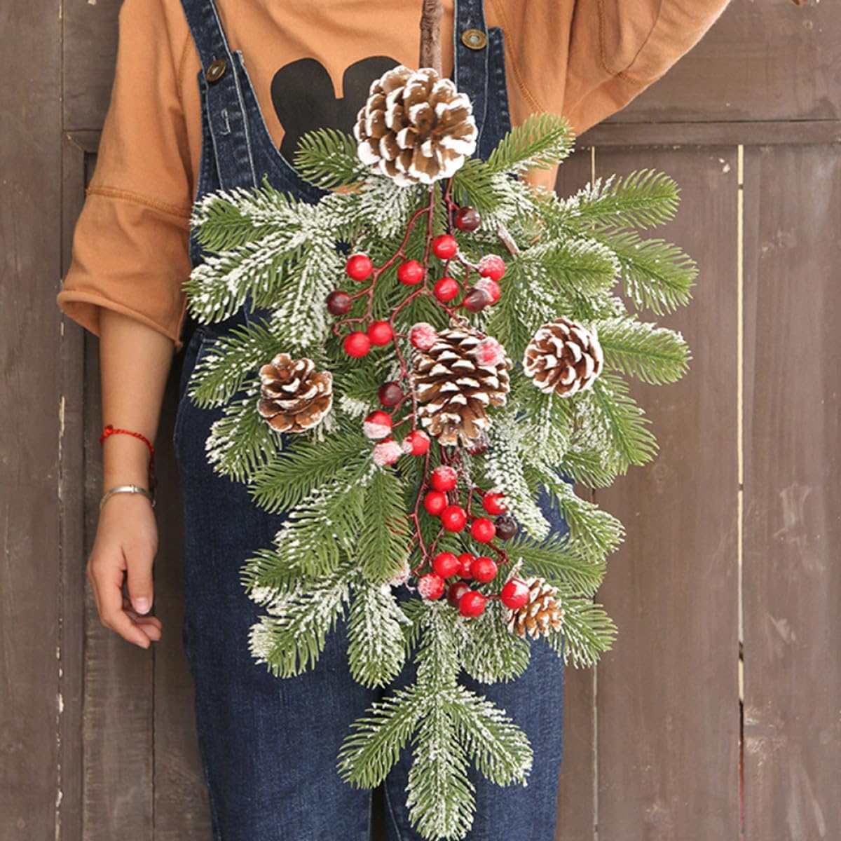 Christmas Door Hanging Decor Simulated Rattan Pine Cone Branches for Front Door Wall Mirror Artificial Greenery for Festive Home Atmosphere
