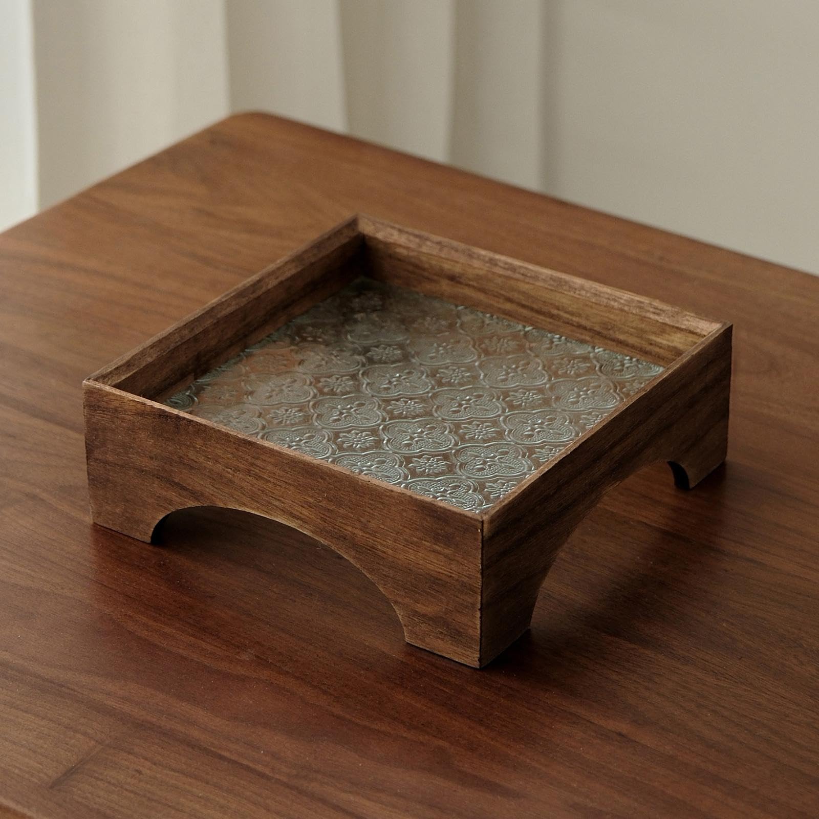 Drewniana i szklana taca do serwowaniaUchwyt do przechowywania biżuterii i organizer do makijażuStylowa dekoracja domu na biurko Idealny rozmiar 20 cm x 20 cm