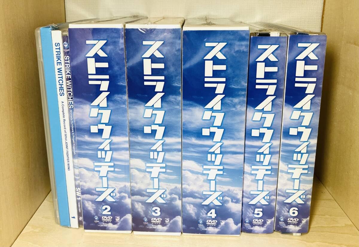 Amazon.co.jp: ストライクウィッチーズ 1期 初回限定版 D V D 16巻 