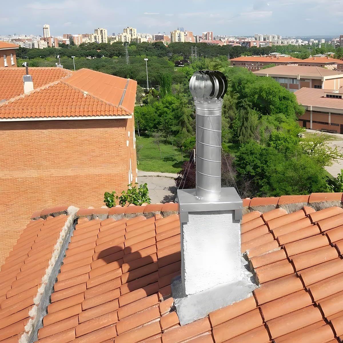 Sombrerete Chimenea Acero Inoxidable 110 160 200 250 300 400 500 mm Sombrero Extractor De Humos Giratorio Plata Antilluvia Sombrero Chimenea para Estufa Chimenea(7.9in/200mm)