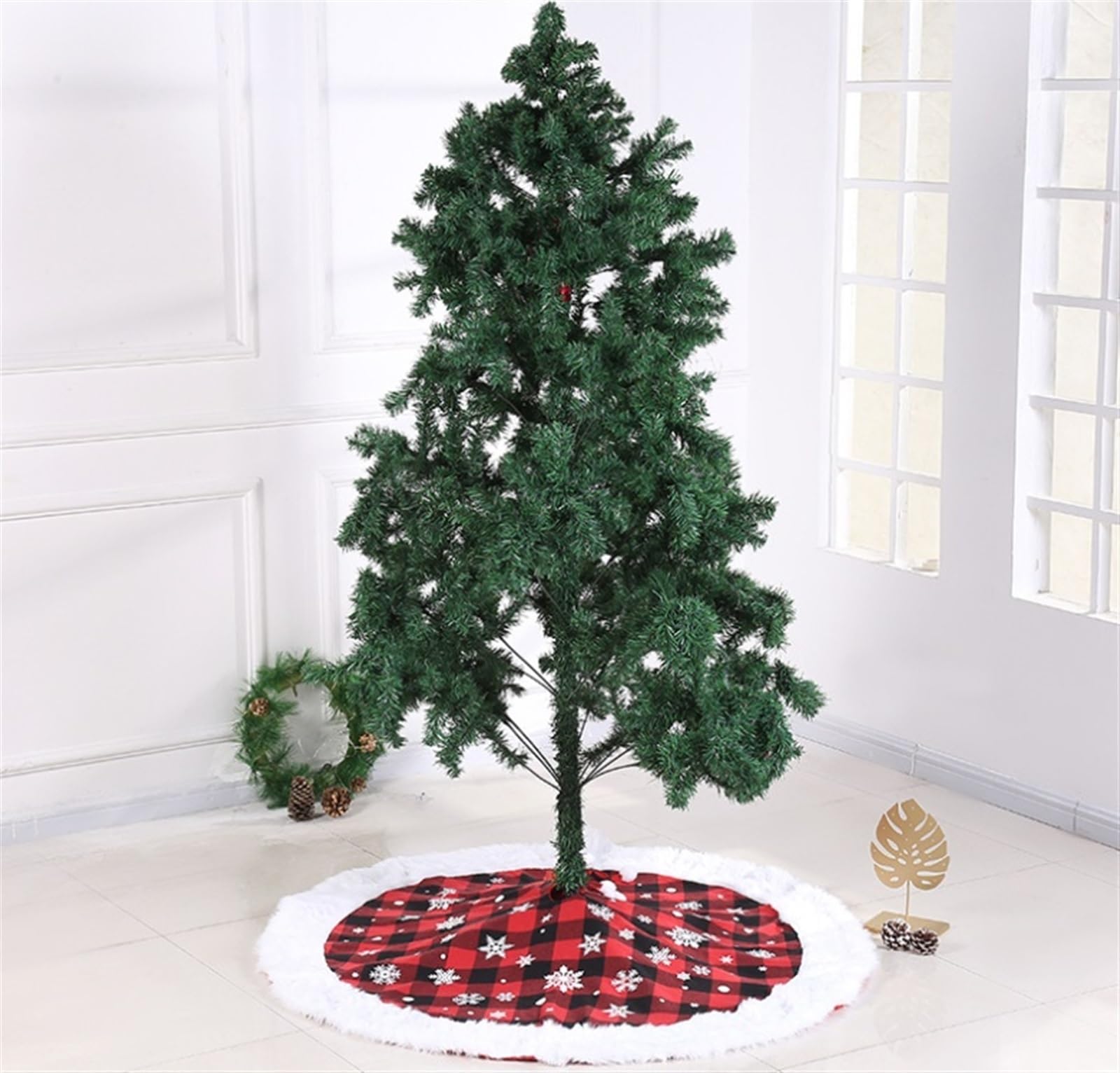Tapis de Sapin de Noel Jupe d'arbre De Noël 48 Pouces avec Motif Flocon Neige, Côtés en Fourrure, Jupes Ferme pour La Décoration Couvre-Pied d'arbre