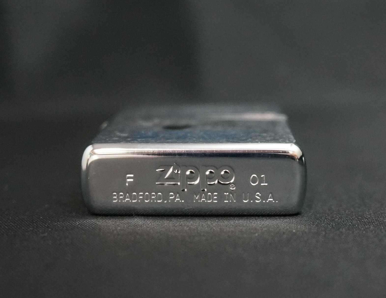 Amazon.co.jp: zippo 尾崎豊 フィギアセット 2001年製造 : ファッション
