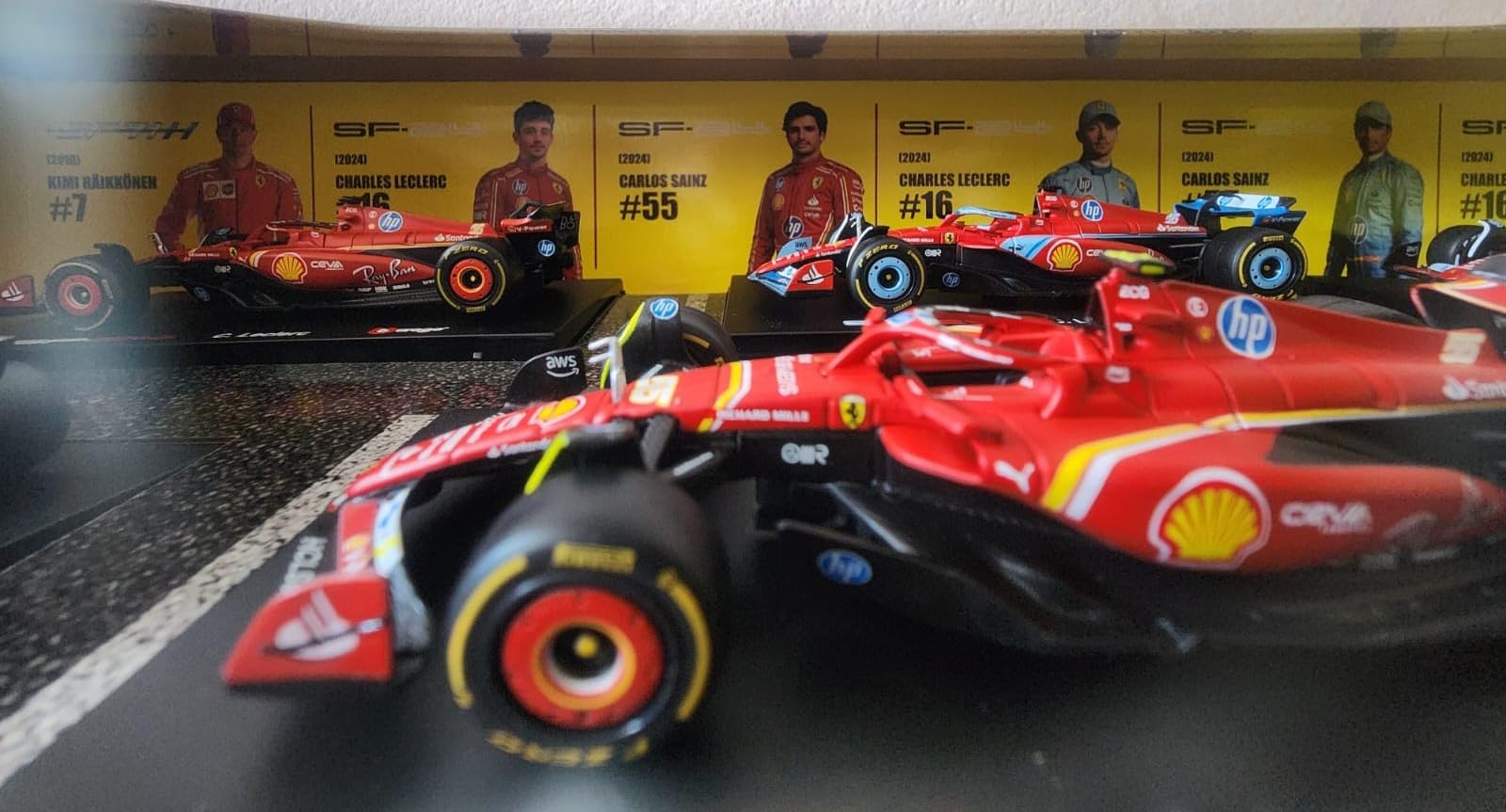 Amazon.com: Bburago Ferrari Racing Formula 1 F1 1:43 Scale Die