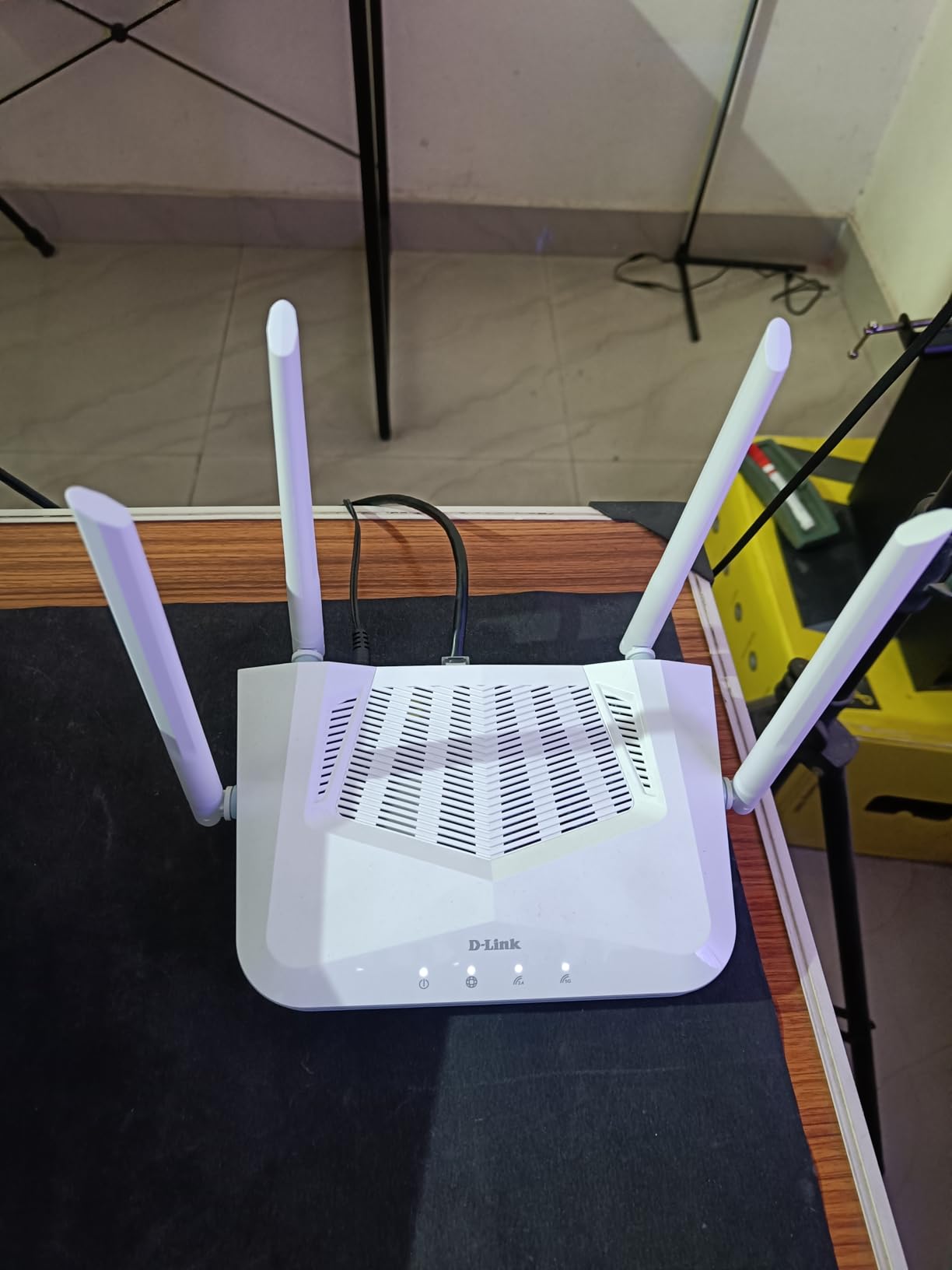 D-Link R15 | WiFi 6 Speed 1500 Mbps |Covers Upto 2500 Sq. Ft.| Dual ...