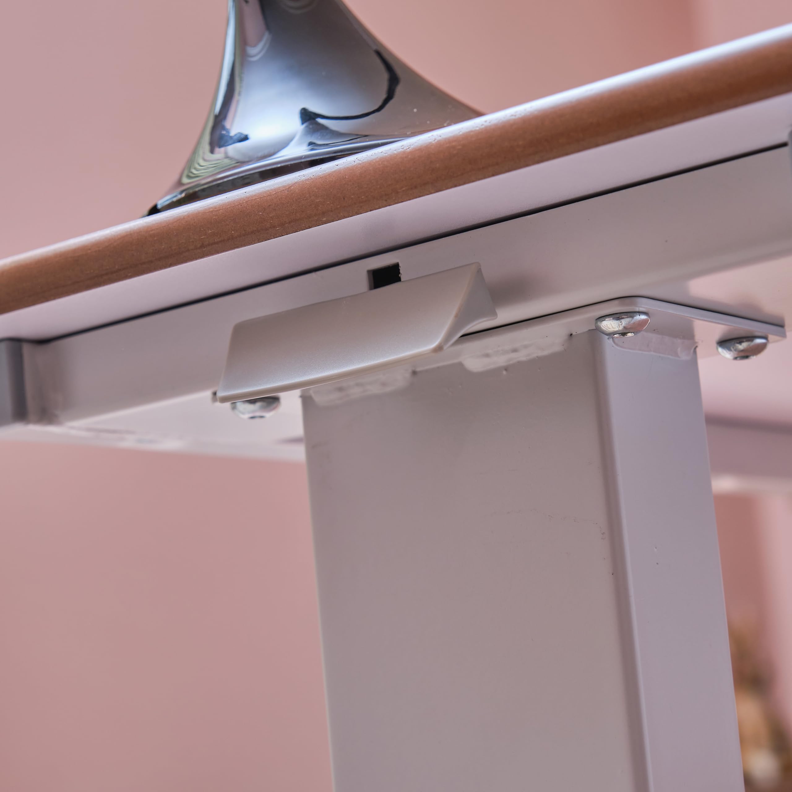 NRS Healthcare Easylift – Elevador Overbed, Mesa auxiliar para silla, Madera de Haya n43541, Altura Ajustable, Standard Base