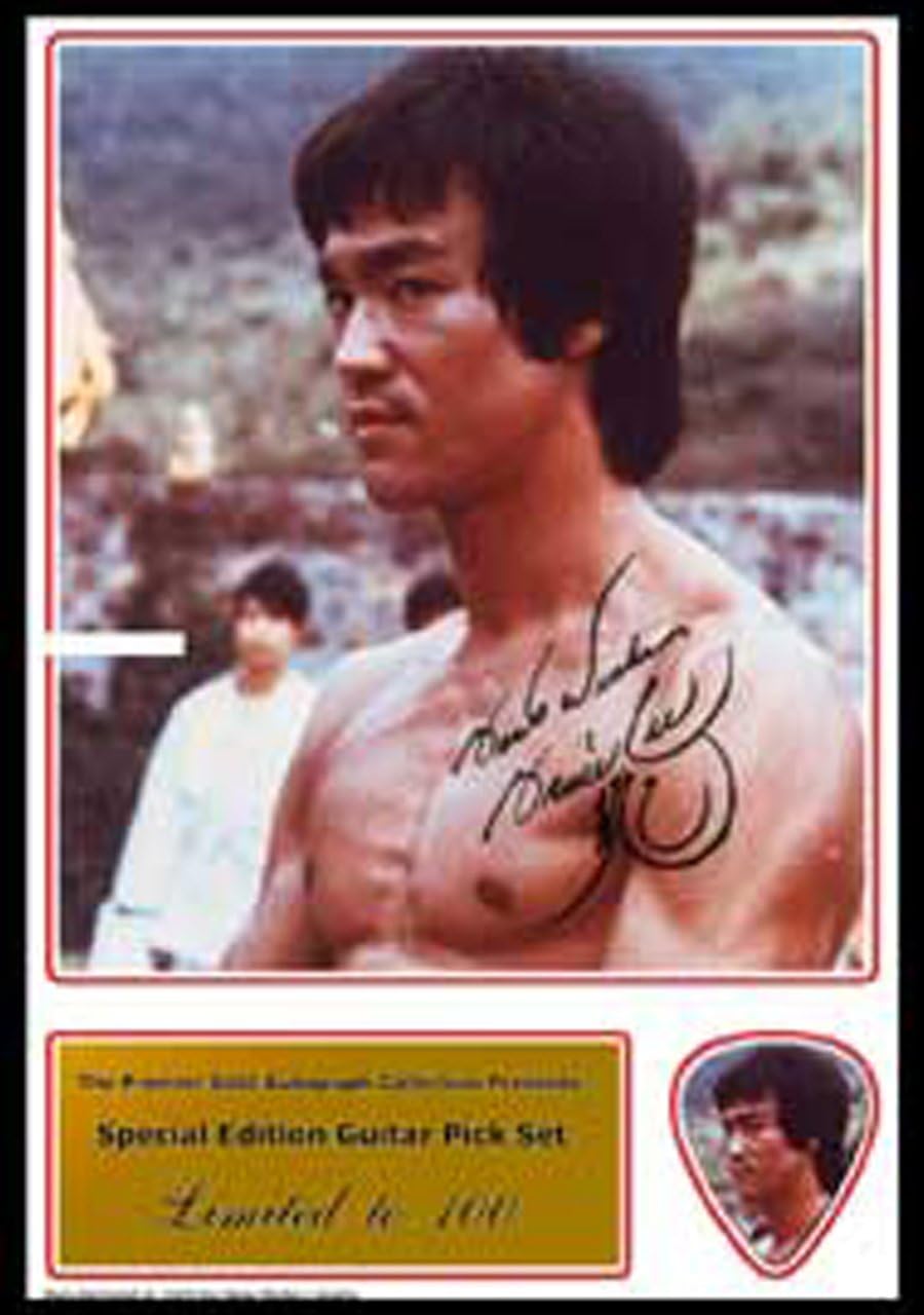 Printed Picks Company Bruce Lee Signed Photo and Matching Guitar Pick (Autograph and Plectrum Set)