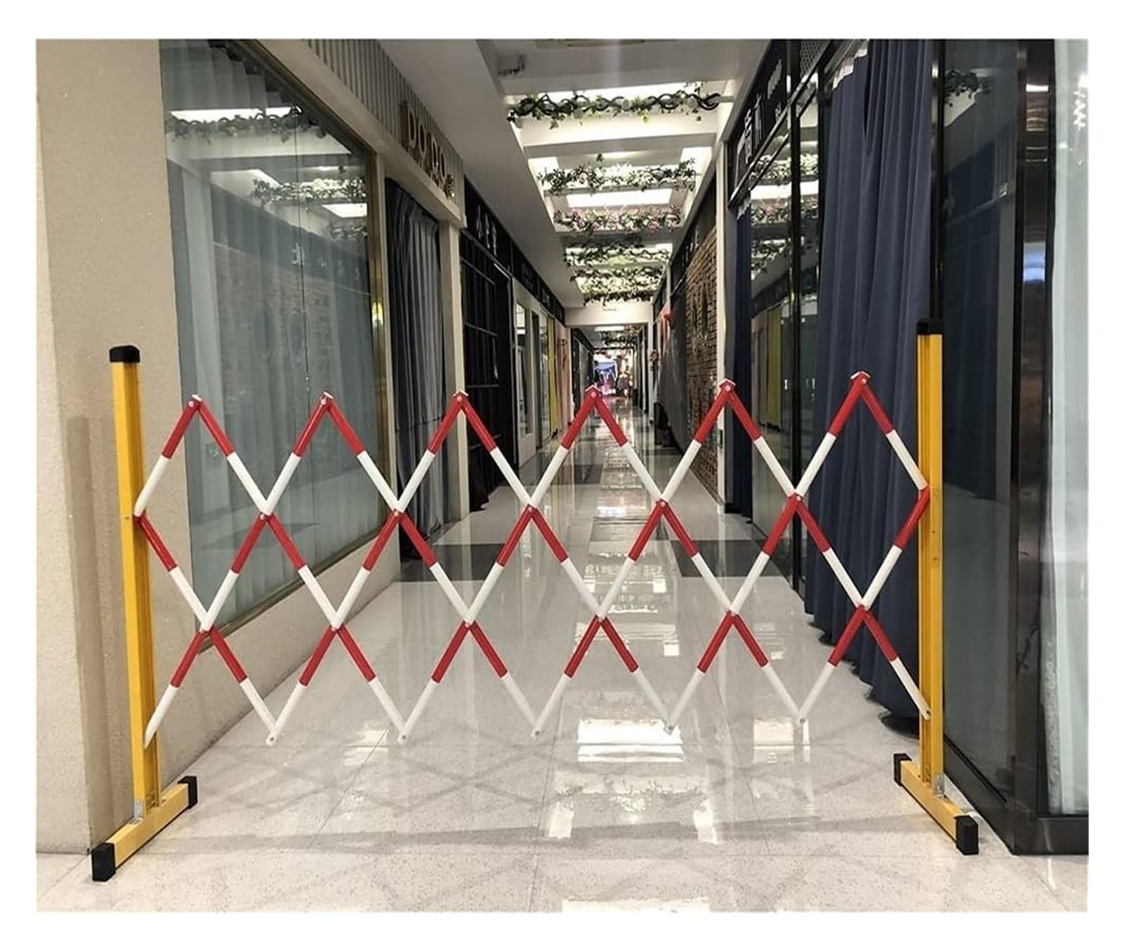 Barrera metálica Extensible, Valla de tráfico retráctil, Barrera de Seguridad roja y Blanca de 1,2 x 2,5 m. Ideal para delimitar Zonas sin Acceso Restringido. Solución portátil para el contr
