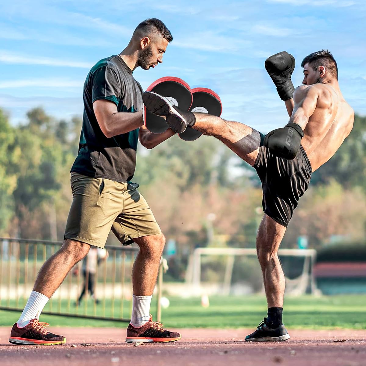 Pattes d'ours pour La Boxe 1 Paire Pattes d'ours pour La Boxe Rembourrage en PU Arts Martiaux Pattes d'ours Kickboxing Pattes d'ours Boxing Coussins D'entraînement Coussins