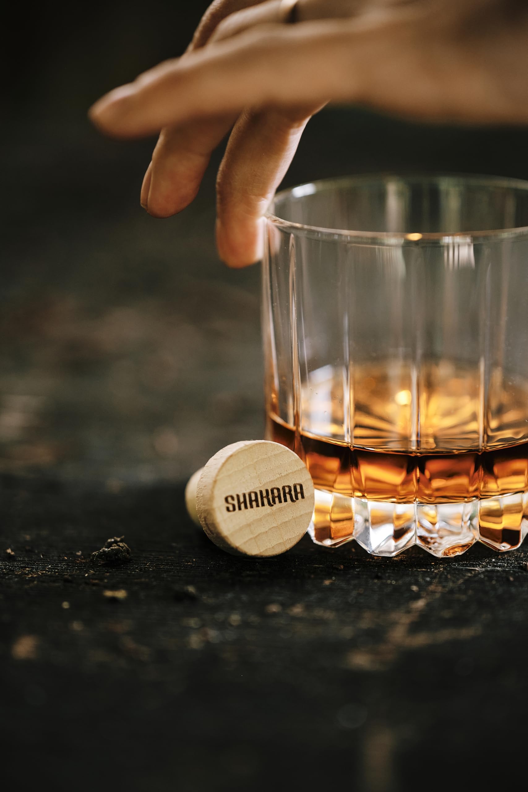 Shakara | Thailand Rum 12 y.o. | Noten von Mango und Toffee | 12 Jahre tropische Reifung in Bourbon Casks | 45,5% | 700ml