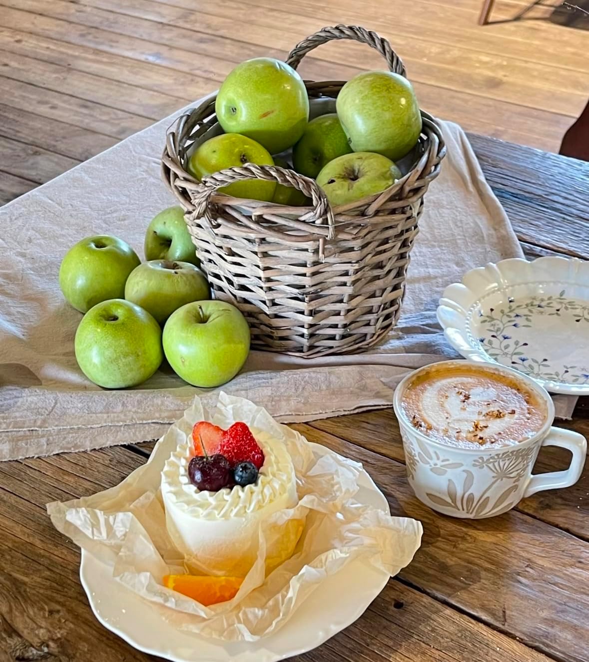 Handmade Ceramic Vintage Coffee Cup, 12oz Porcelain Mug 1 pc, Novelty Coffee Mugs Stoneware, Dishwasher & Microwave Safe, Cup for Coffee, Tea, Hot Chocolate, Housewarming Gifts for Women Men - Image 6