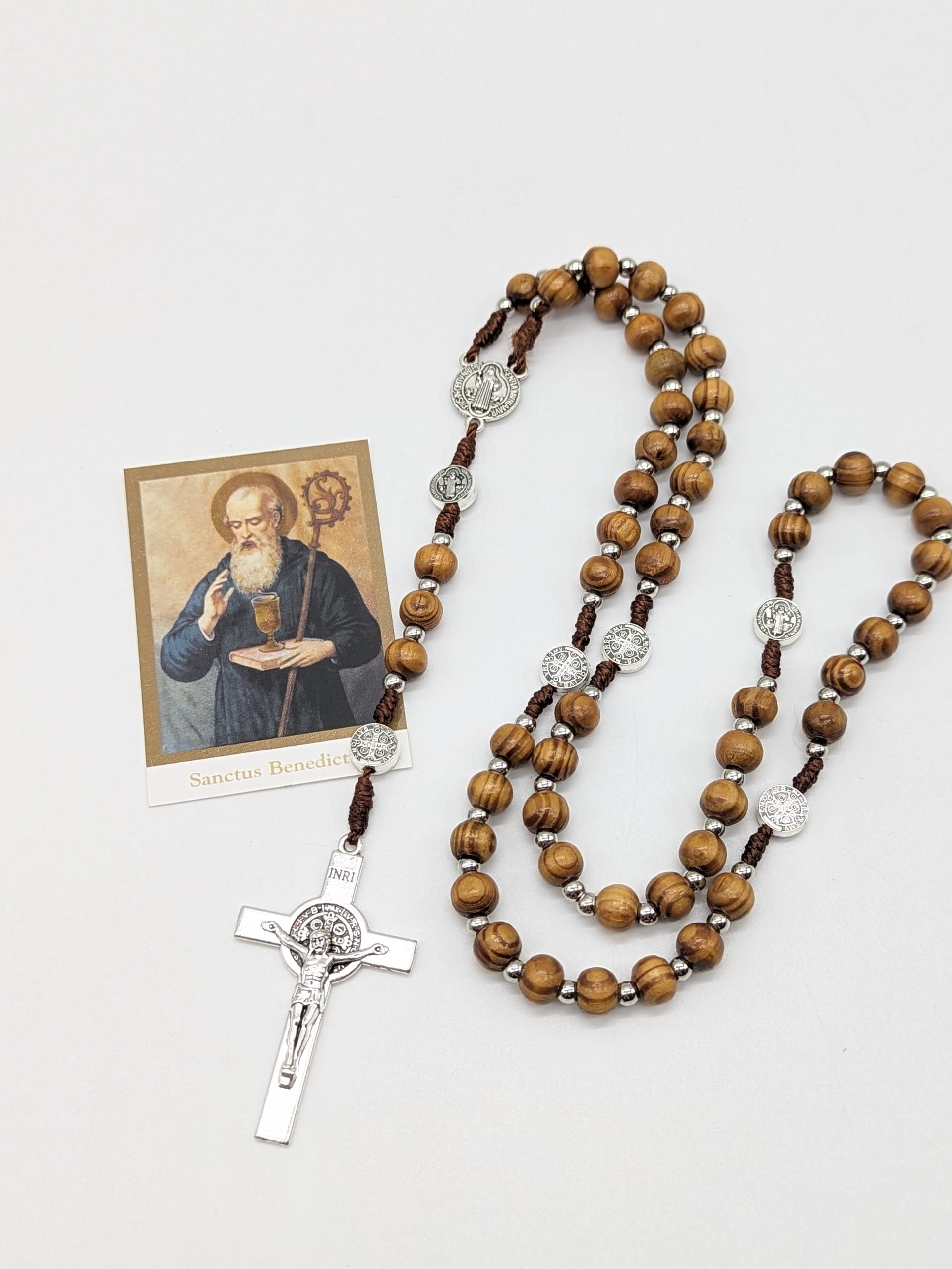 OVUNQUE PROTEGGIMI Rosario di San Benedetto grani in Legno di Noce e medaglie. Rilegato in Corda. Corona con Preghiera di San Benedetto. Rosario cattolico. St Saint Benedict Rosary. Catholic Rosary
