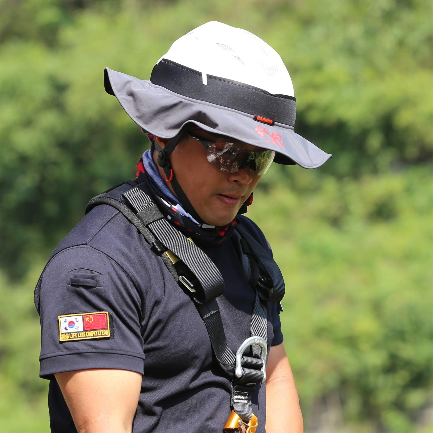 Climbing Helmet Sun Hat, Safety Helmets Sun Protection Accessories Suit for The Rescue Team, High-Altitude Worker, a Construction Worker (Grey Black) : Sports & Outdoors
