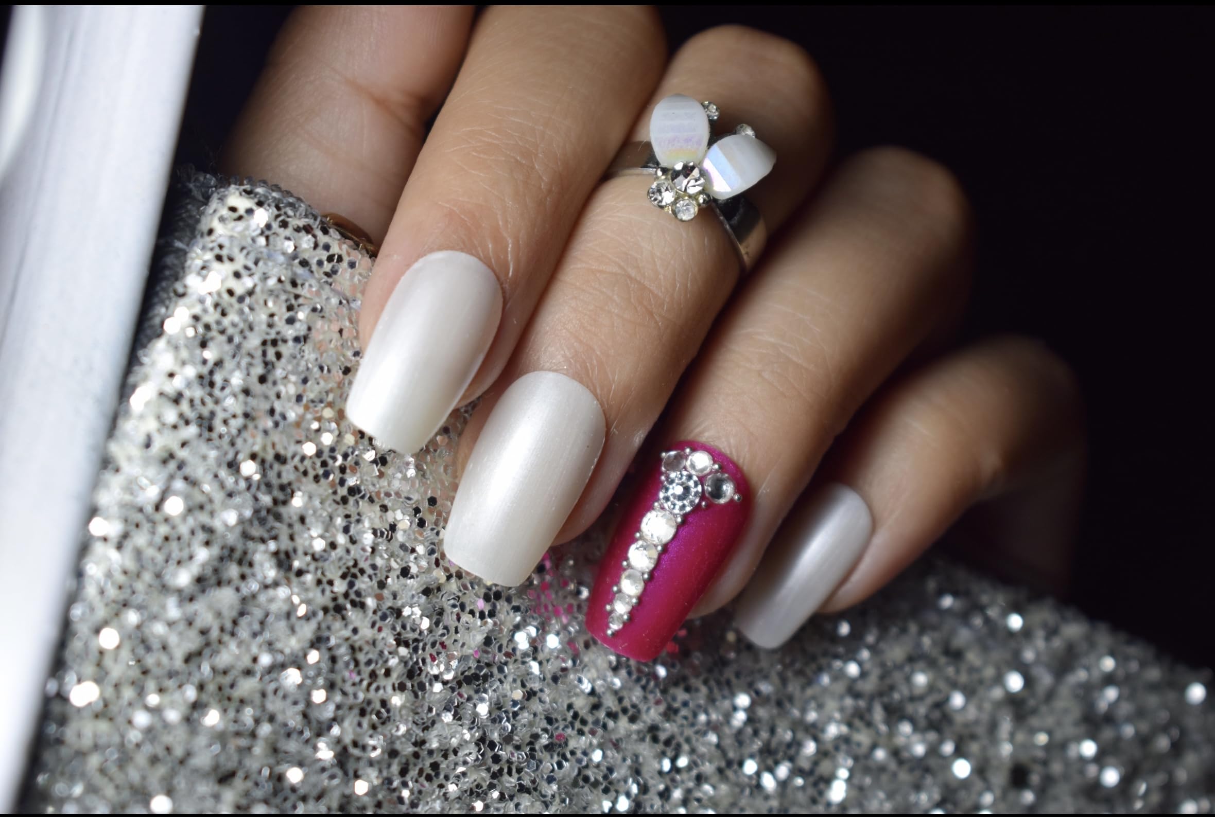 Pink Pearldrop Nails (Pack of 12)