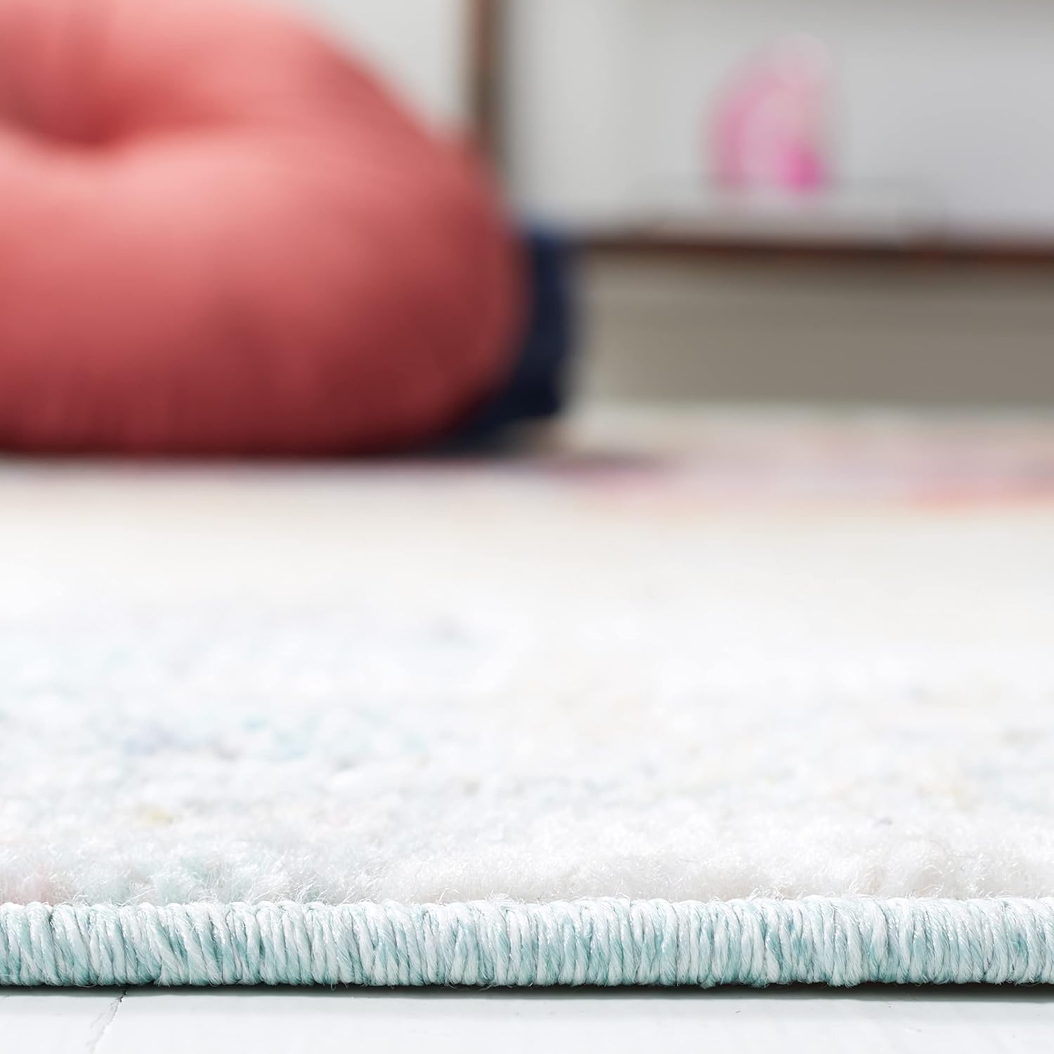 Ivory Phoenix Elegance 8' x 10' Synthetic Area Rug