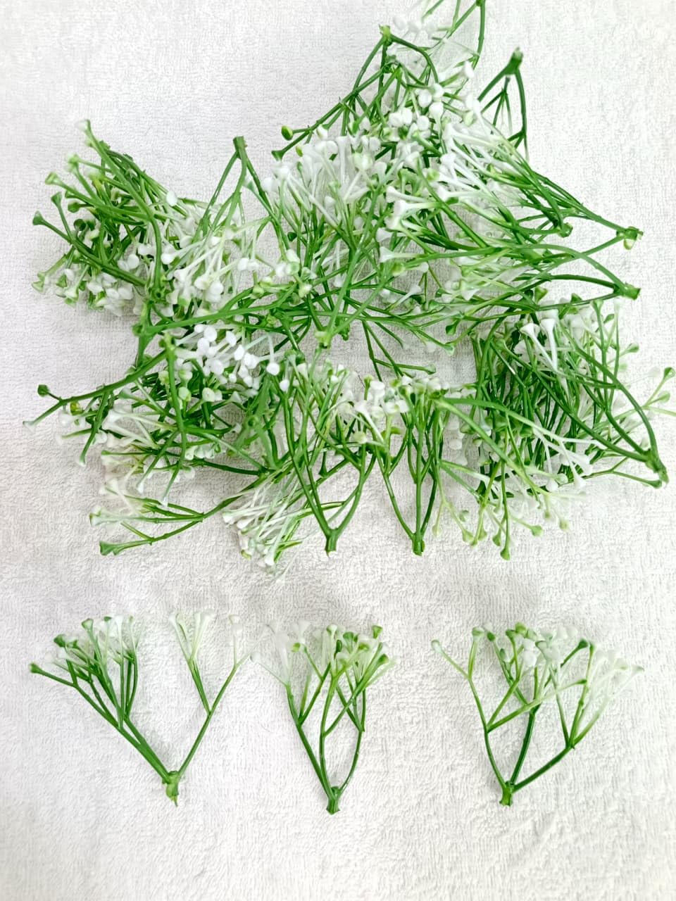 Artificial Gypsophila Baby Breath Flower Fillers, Mini White Floral Stems for Home Decor, DIY Craft, Wedding Decoration, Bouquet Making, Vase Fillers (Pack of 50 Pcs) (Baby Breath) (Gypsi)-image-36