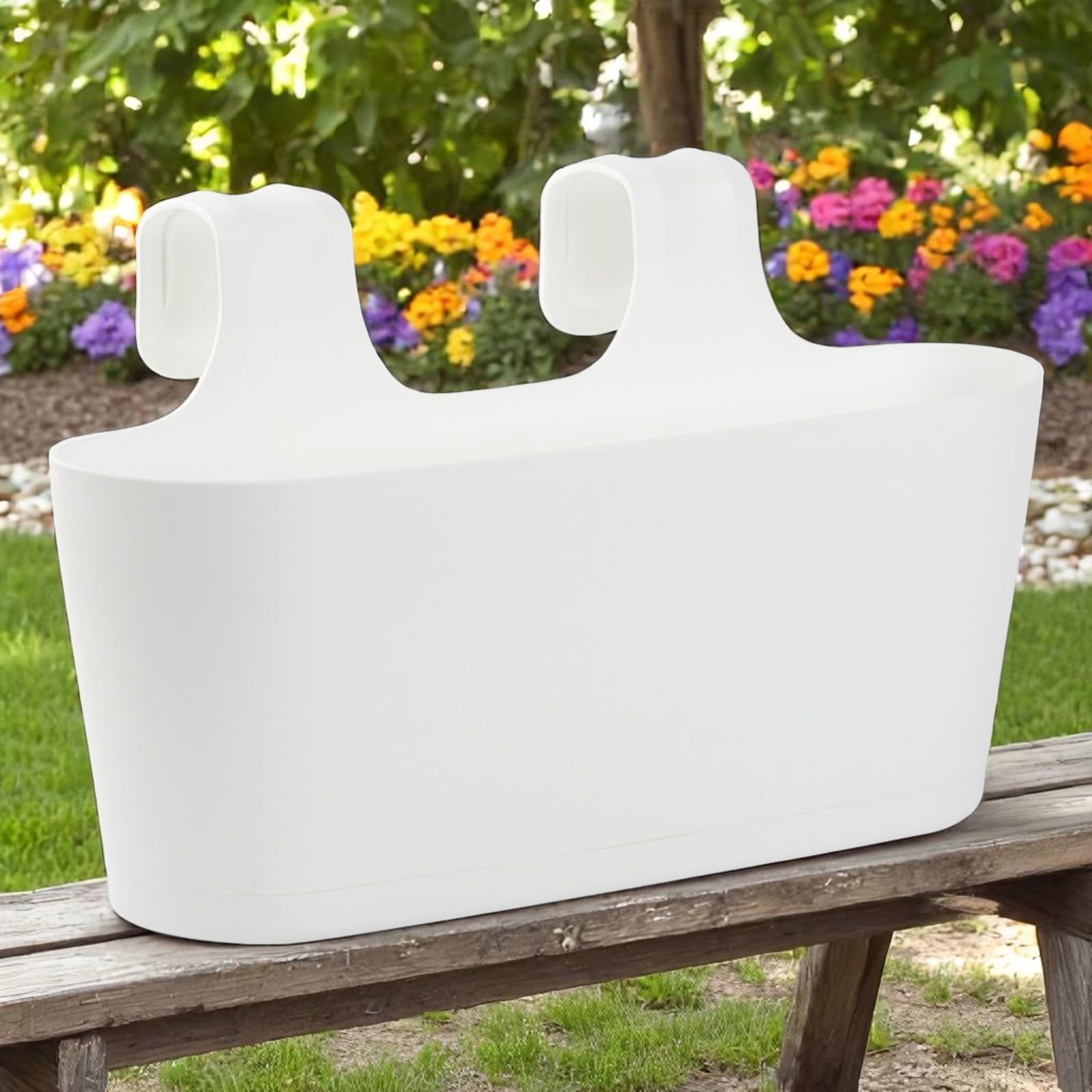 Gariella - 1 x Blumenkasten in Wei, Hngekasten, Gelnder-Montage, Balkon,  Auenbereich, 5,5 L, oval, Kunststoff, bertopf, Pflanzkasten, Blumentopf  zum Hngen, Wasserspeicher/Untersetzer: Amazon.de: Garten