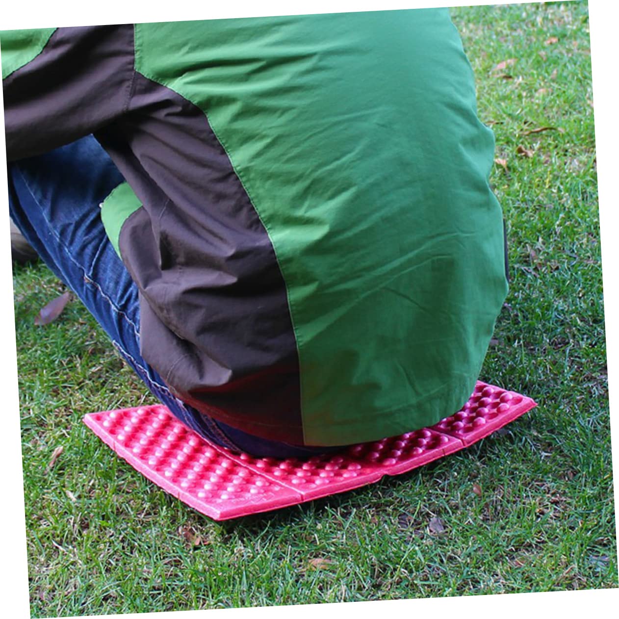 OSOLADY Moisture Folding Xpe Seat Cushion Mat Lightweight Portable Pad for Camping Picnic and Outdoor Activities Purple