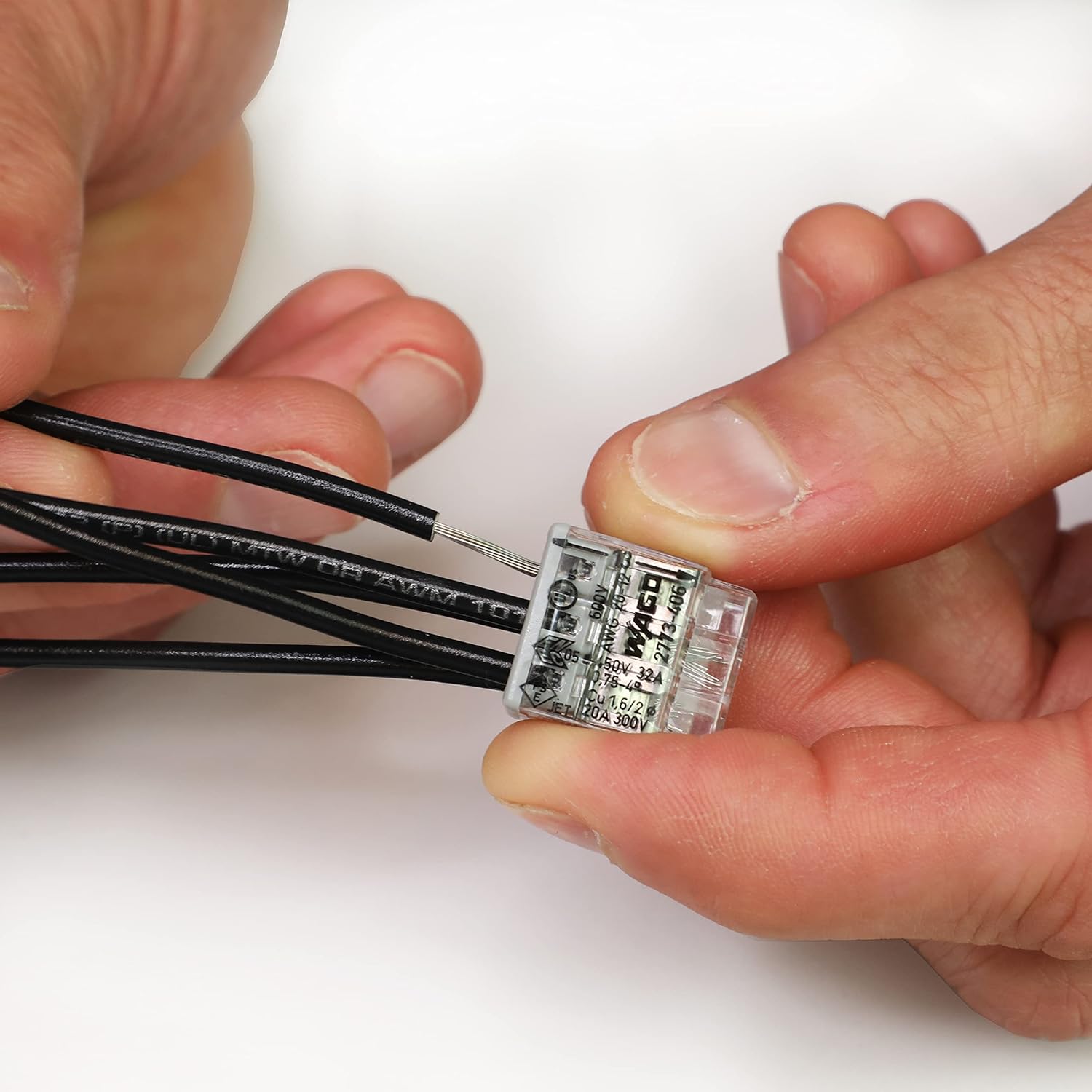 2773-406 | WAGO Wall-Nuts® PUSHWIRE® Splicing Connector | for Solid and Stranded Conductors | 6-Conductor | Gray Cover | [Bag of 500 Pieces]