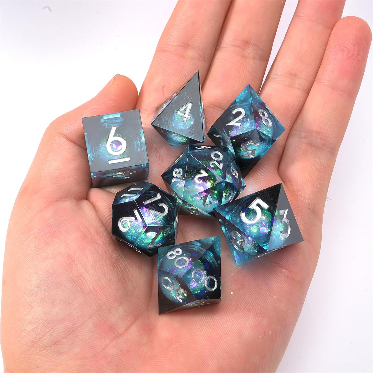 Donjons et Dragons DND Lot de 7 dés polyédriques D&D en résine, adaptés pour les jeux de rôle Donjons et Dragons RPG Pathfinder DND