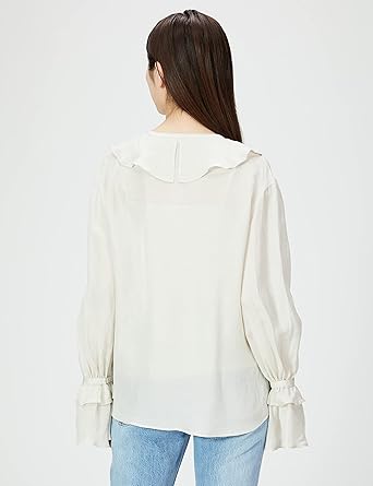 タグ付き新品✨️FRAY I.Dラッフルフリルレースアップブラウス白サイズF タグ付き新品✨️FRAY I.Dラッフルフリルレースアップブラウス白