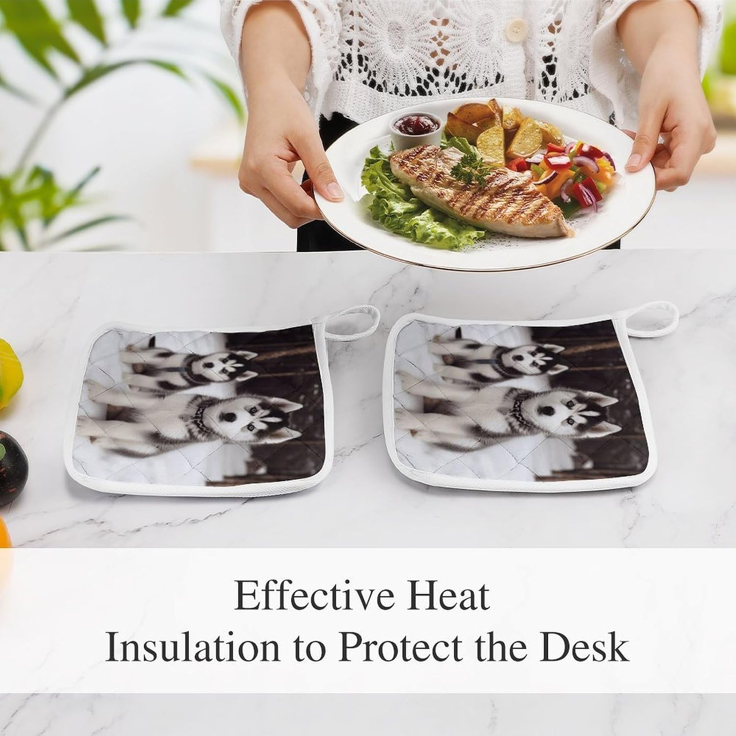 Adorable Huskies Polyester Heat Resistant Pot Pad Non Slip Anti Scald Hot Dish Mat Reusable Table Protector for Kitchen Hot Pot Mat Wear Resistant Heat Proof Table Pad for Countertop Dining Room