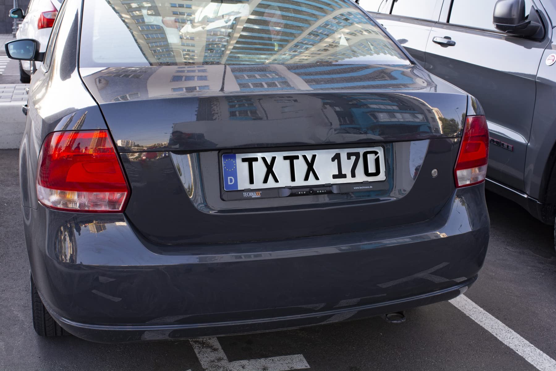 Technaxx Bezprzewodowy system kamer cofania w uchwycie tablicy rejestracyjnej z diodą podczerwieni do noktowizora TX-170