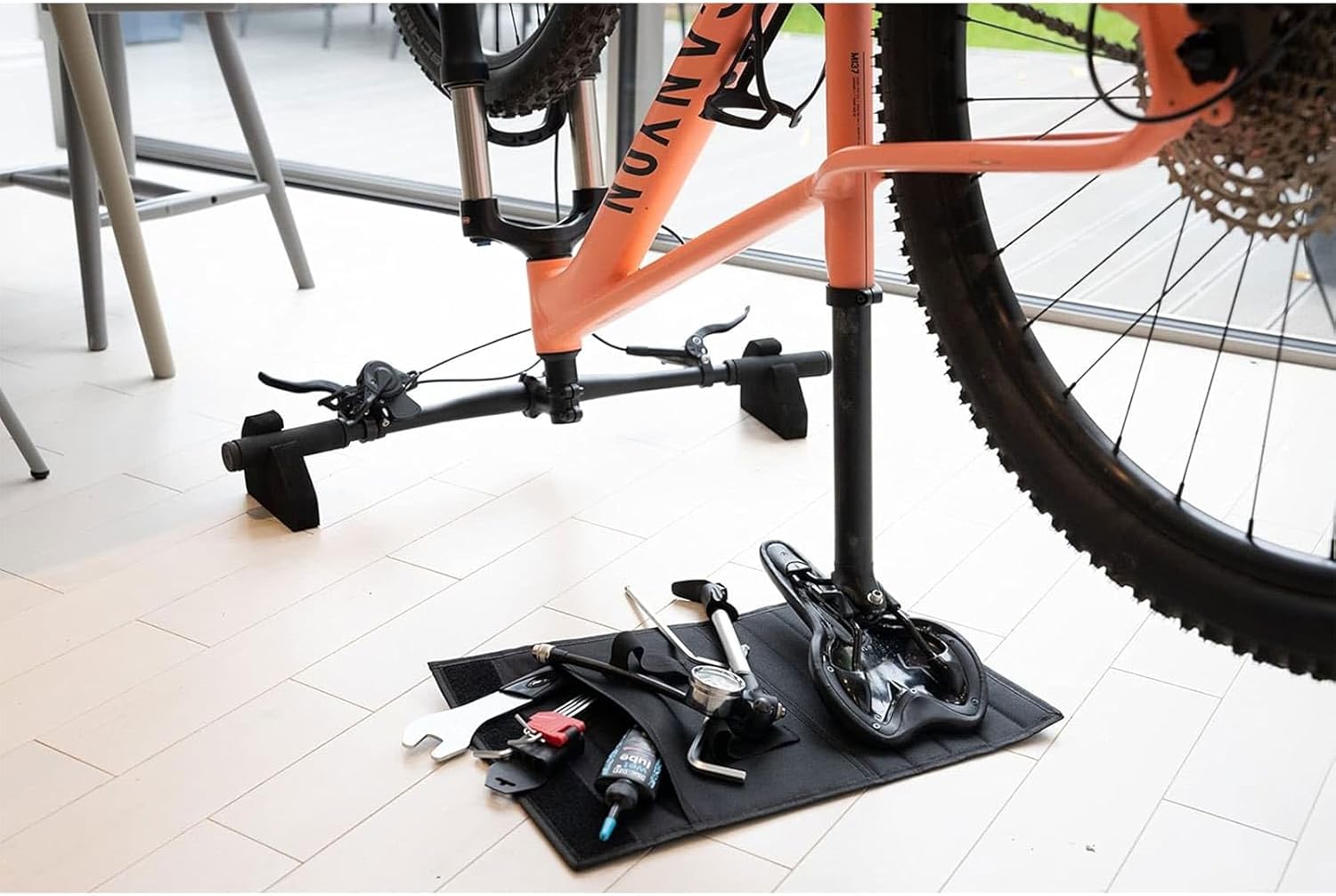 Hiplok Flipstand Bicycle/Bike Stand - Black. Saddle Protector, Handlebar Stabiliser & Tool Storage - Bicycle Repair, Maintenance, Fixing, Work Stand