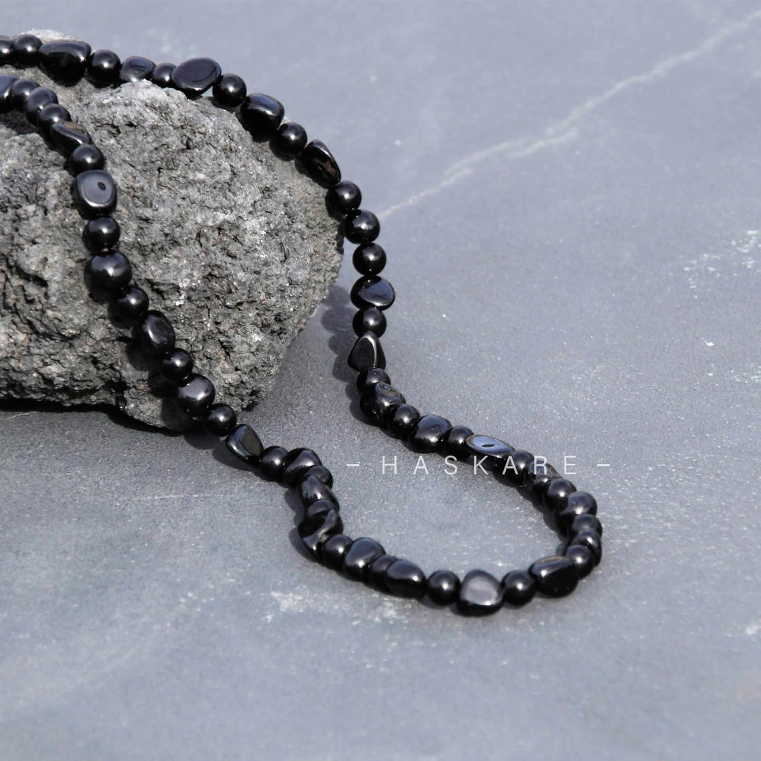 HASKARE Naturstein Perlenketten für Männer Echter Schwarzer Turmalin Obsidian Schutz Halskette Heilung Kristall Herren Halskette Einzigartige Perlen Halskette Ideal Geschenk für Vatertag Weihnachten