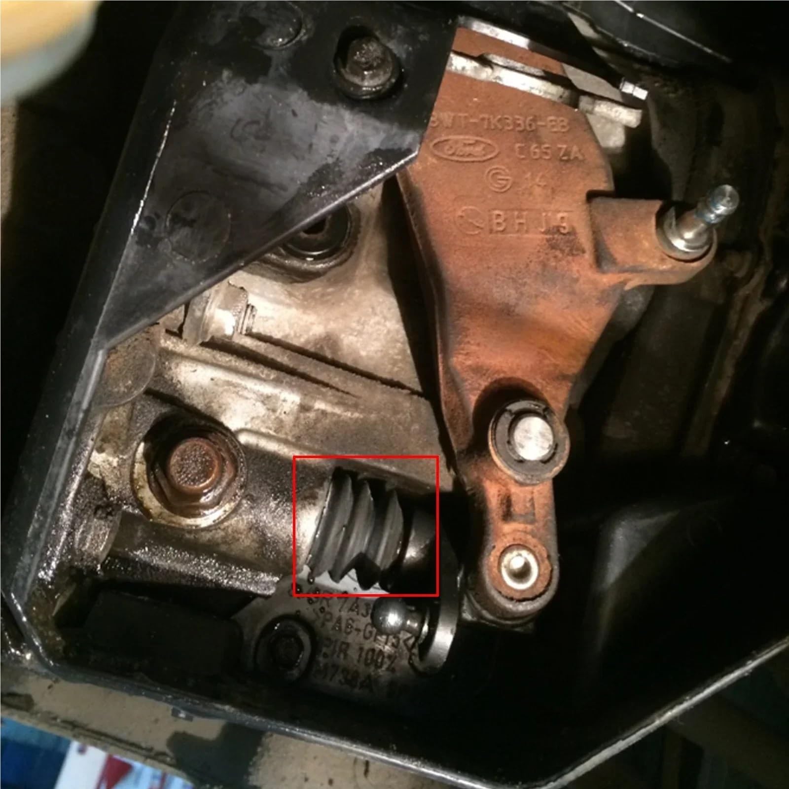 Sello de aceite del automóvil Junta de aceite para selector de caja de cambios manual de 5 velocidades para Ford Fiesta