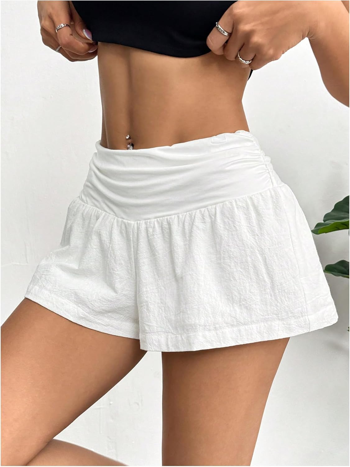 Milumia Women's Ruched Low Elastic Waist Mini Shorts Wide Leg Ruffle Casual Bottoms - Image 2