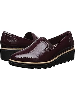 clarks women's berry loafer flat
