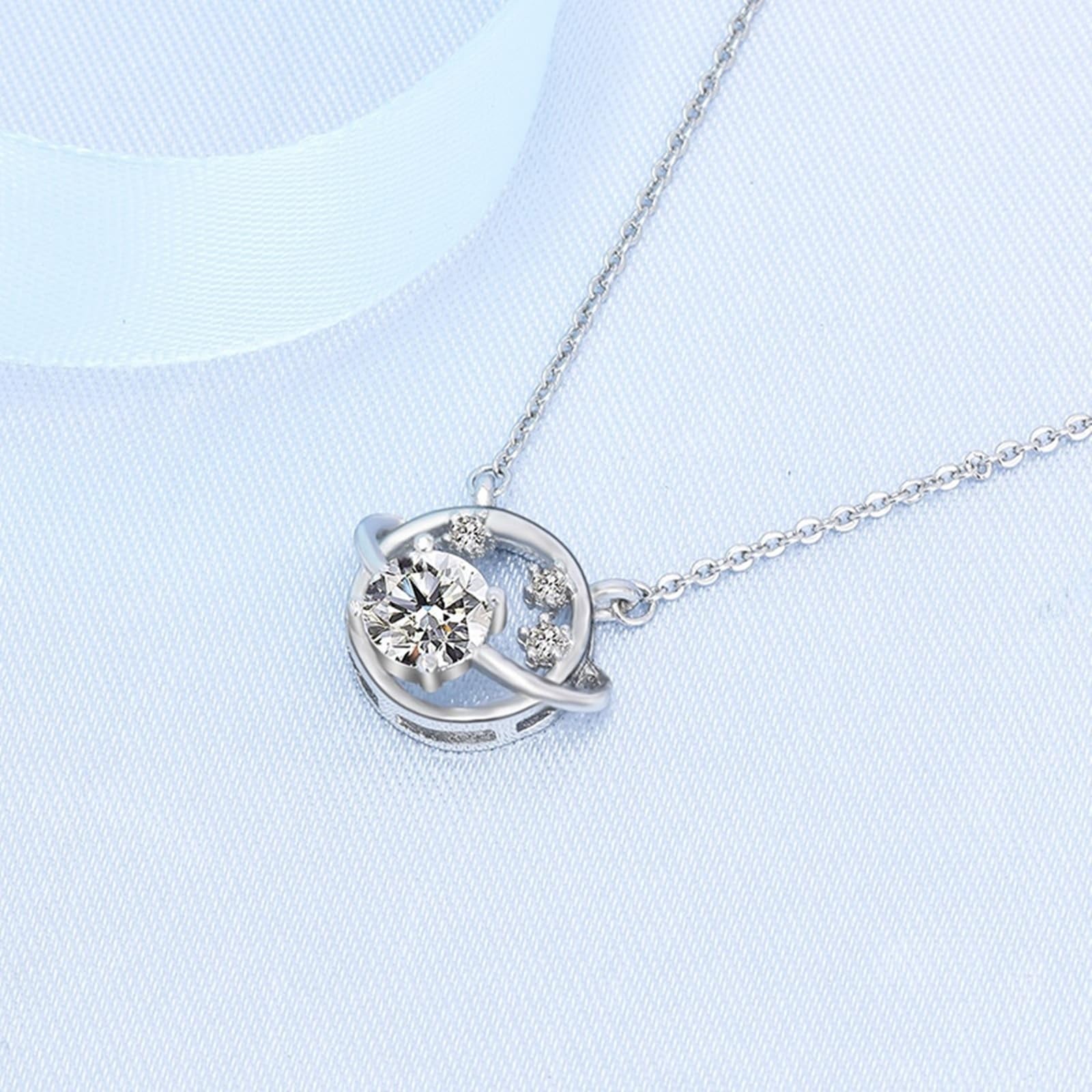 18K weiße Anhänger-Halskette für Damen, Charm-Choker, zierliche Halsketten, hohler Planet-Stern mit Lab-Diamant-Kette für Damen