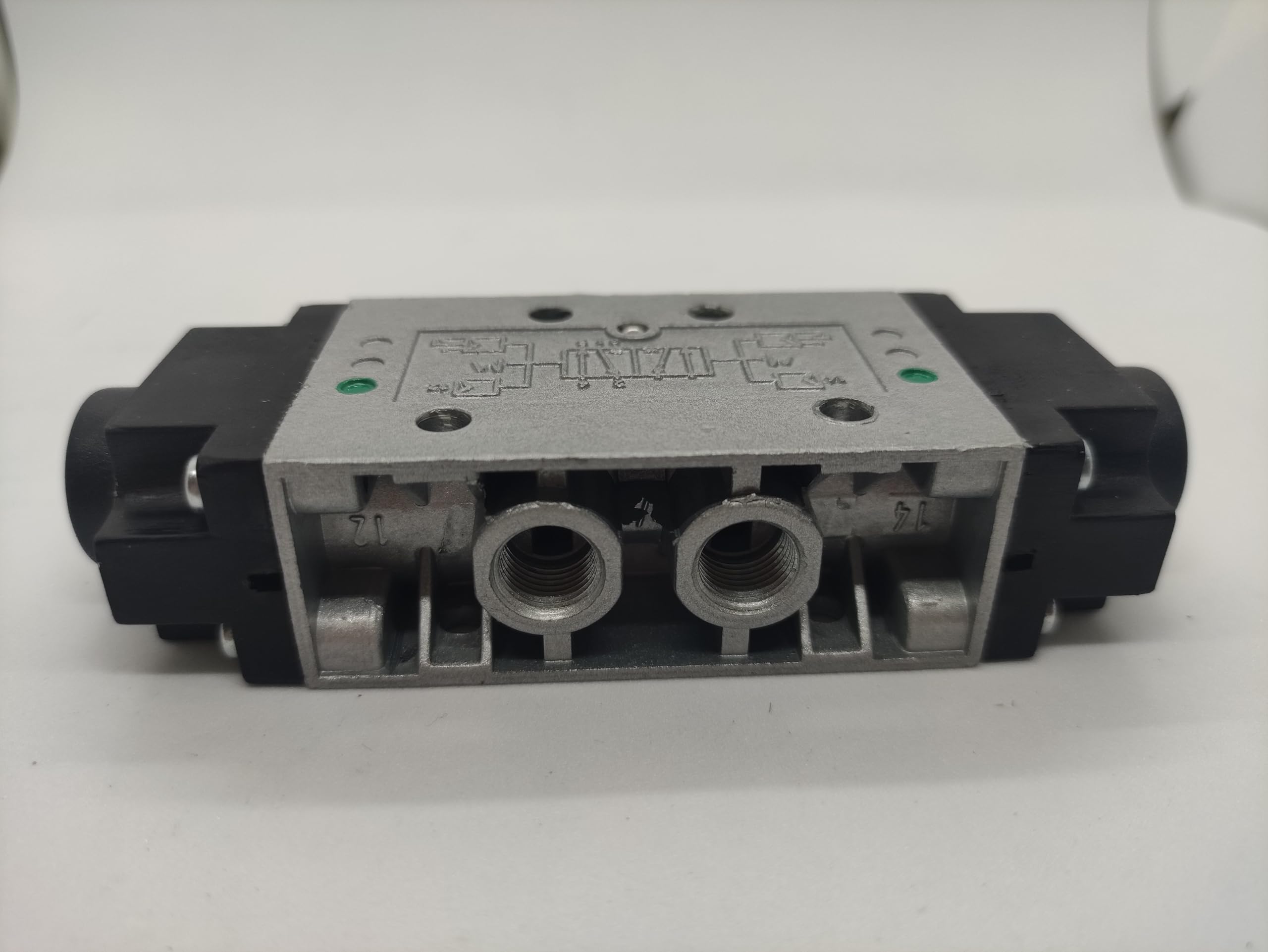 AC-8120 UNIVER VALVOLA PNEUMATICA BISTABILE 5/2 1/4"