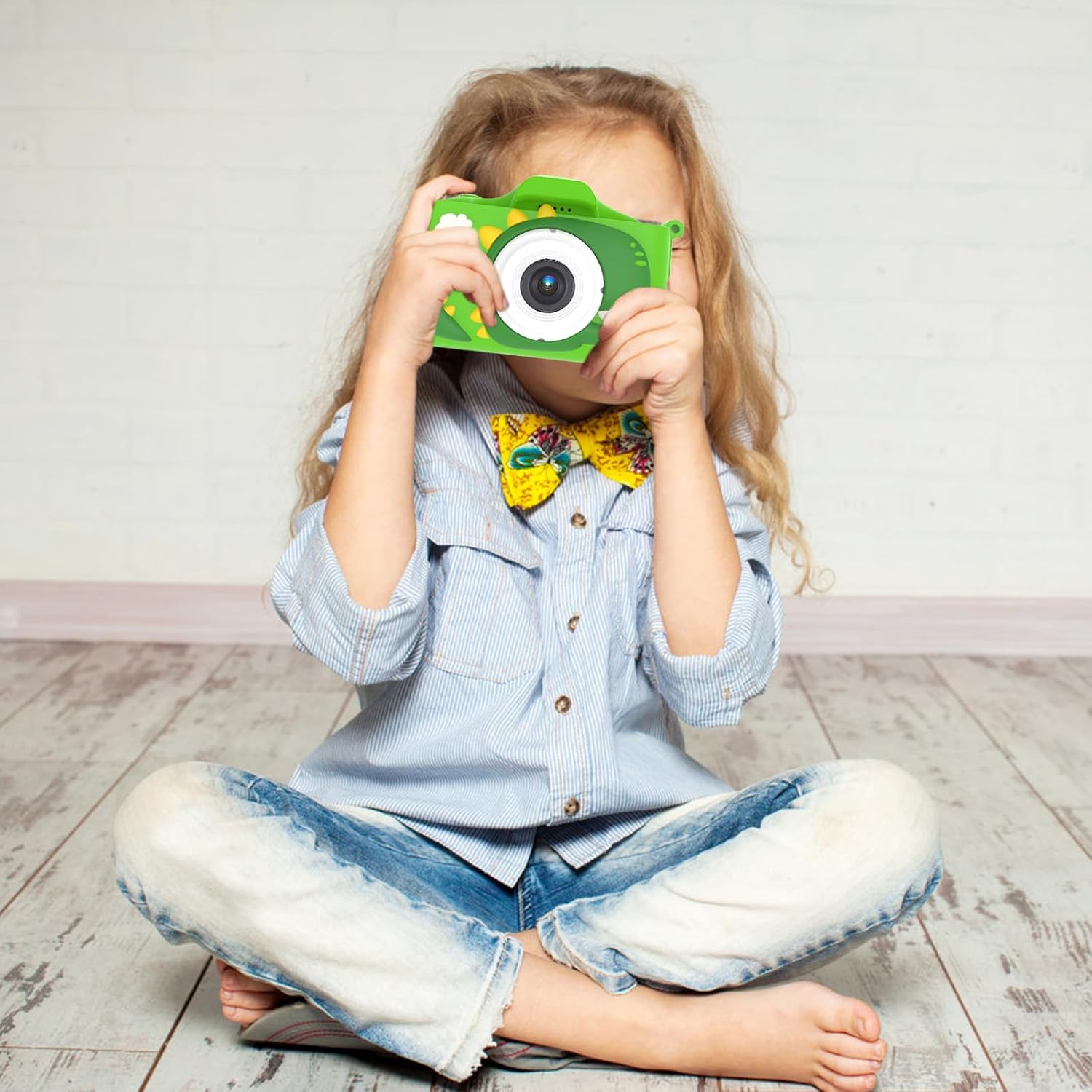 awakentti Children's Camera Toys, Children Digital Video Camcorder Camera with Cartoon Soft Silicone Cover, Cute Portable Toy for Kids Aged 3-12 Years Old (Green)