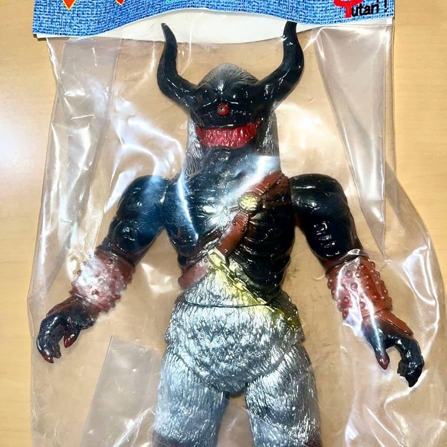 【未使用】BLACK RABBiT お座り 王冠 ソフビ ワンフェス □BLACK RABBiT お座り＋王冠 ブラックベリー - BLACKRABBiT WEB