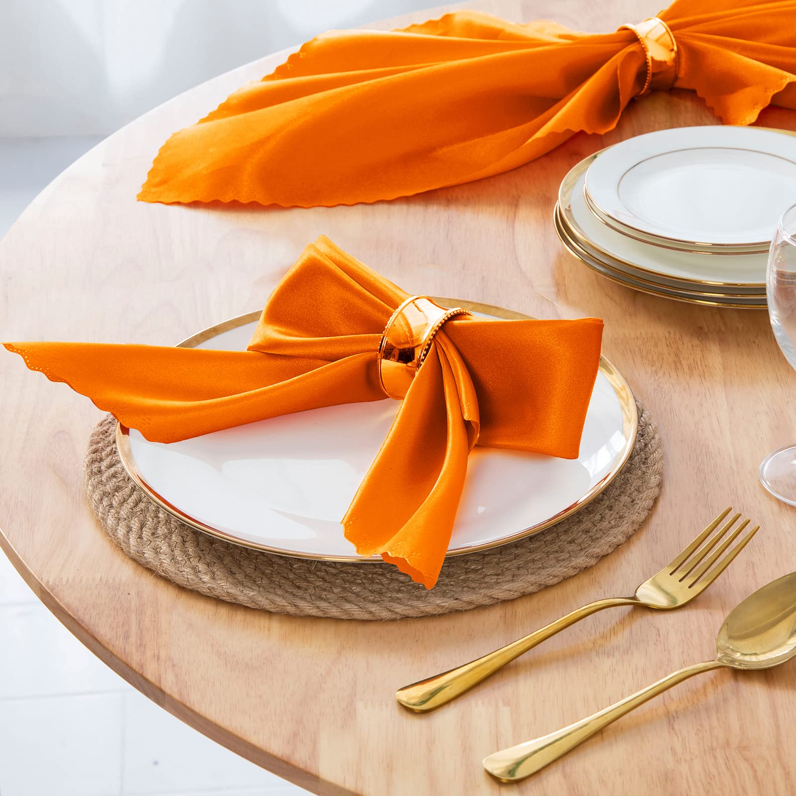 Horbaunal Lot de 100 serviettes de table surdimensionnées en satin avec bords floraux - Pour fêtes, mariages, événements - Orange - 50,8 x 50,8 cm