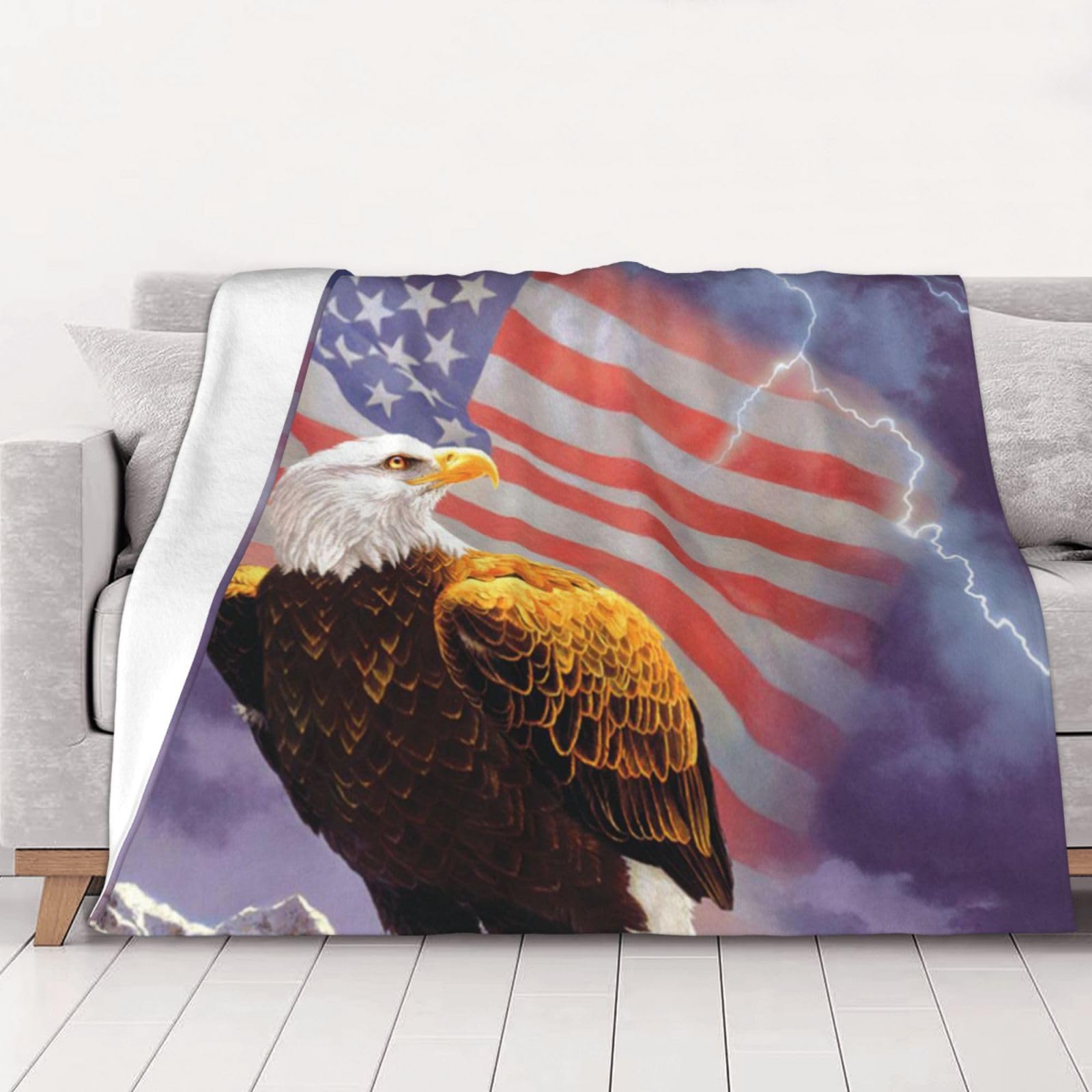 AUBKFELD Eagle with USA Flag Printed Flannel Blanket 102x76 CM, Soft & Warm Throw Blanket for Sofa/Couch/Bed/Car, Gifts for Audlts Women Men