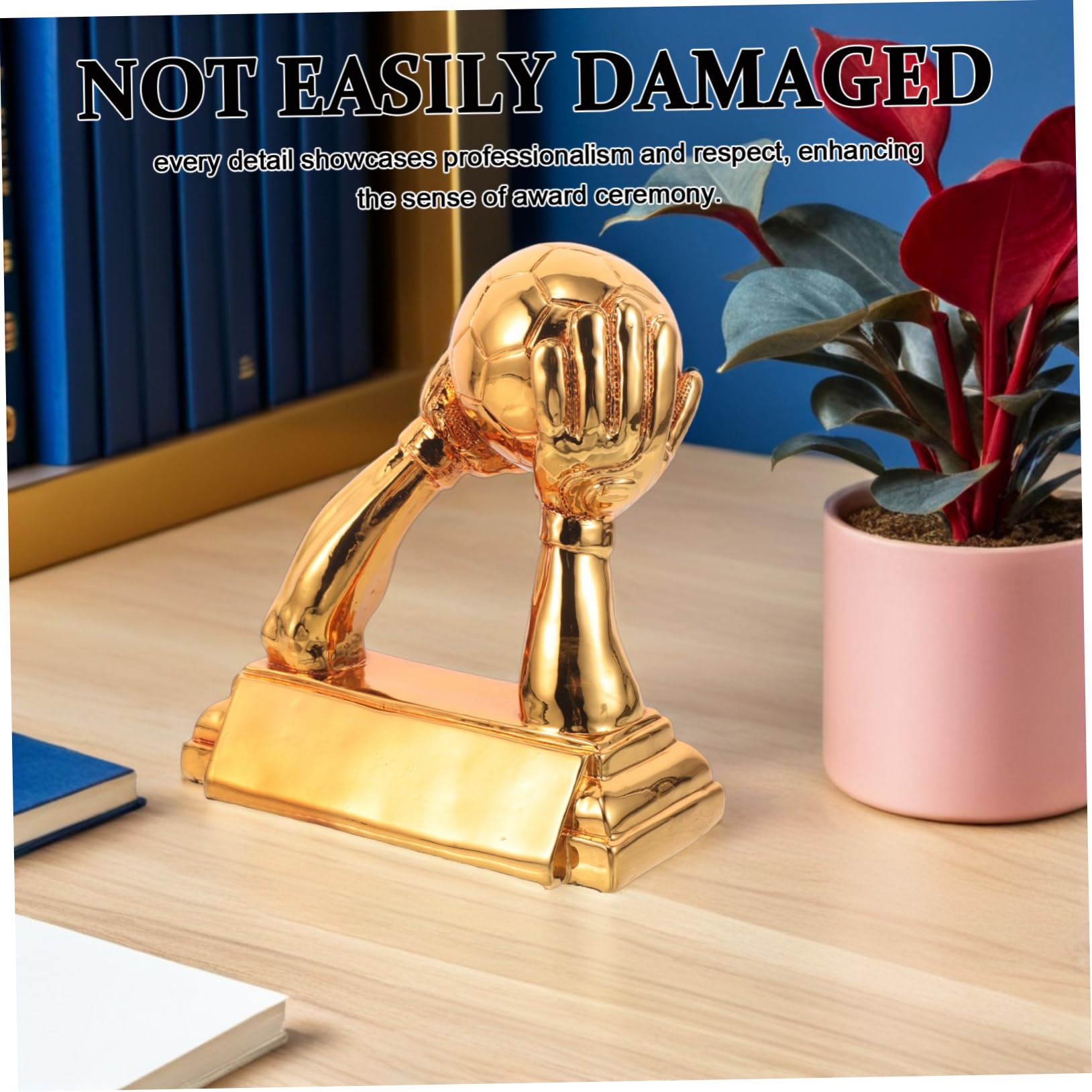 UPKOCH Fußball Trophäe Torwart Auszeichnung Resin Torhüter Handschuh und Ball Form Pokal Kompakt Robust Elegant für Büro Dekoration Fans und Schiedsrichter