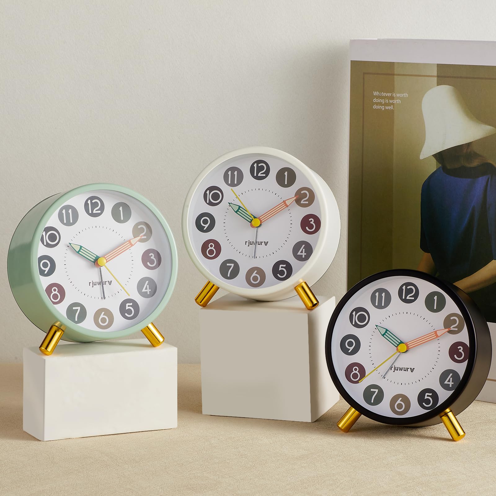rjuwurv Reloj despertador de metal súper silencioso, reloj despertador de escritorio, reloj despertador para dormitorio, reloj despertador de interés infantil (negro)