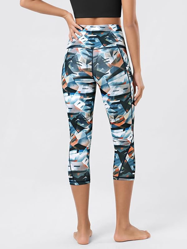 ODODOS Women's High Waisted Pattern Yoga Capri Leggings with Pockets, Tummy Control Non See Through Sports Athletic Workout Running Capris, FineArt, Large image 3