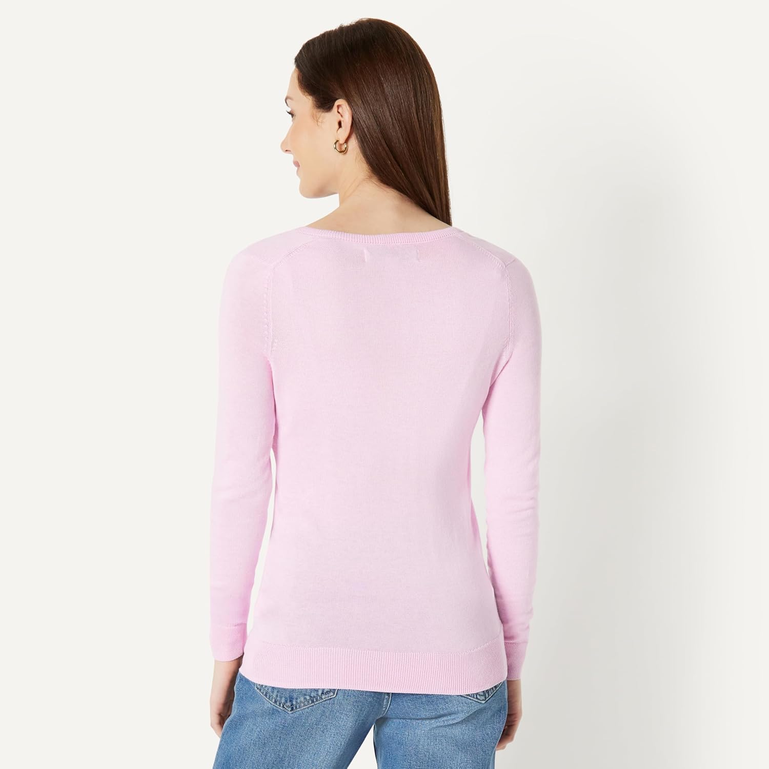Amazon Essentials Women's Regular-Fit Lightweight Long-Sleeve V-Neck Sweater (Available in Plus Size) - Image 3
