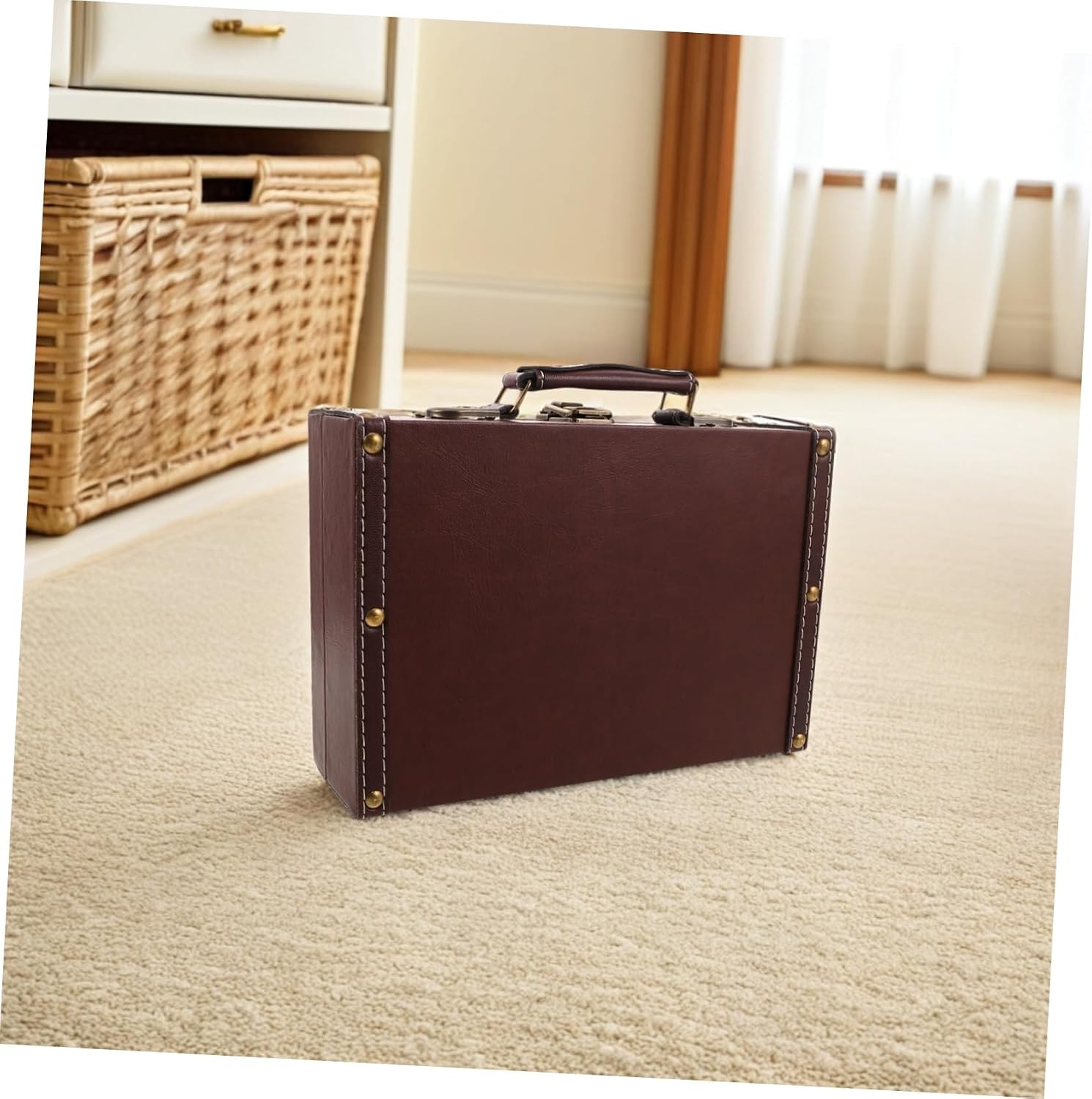 Vintage Suitcase Storage Box Wooden Retro Trunk for Home Decor Ample Storage Capacity Jewelry Chest Pirate Treasure Chest Classic British Charm