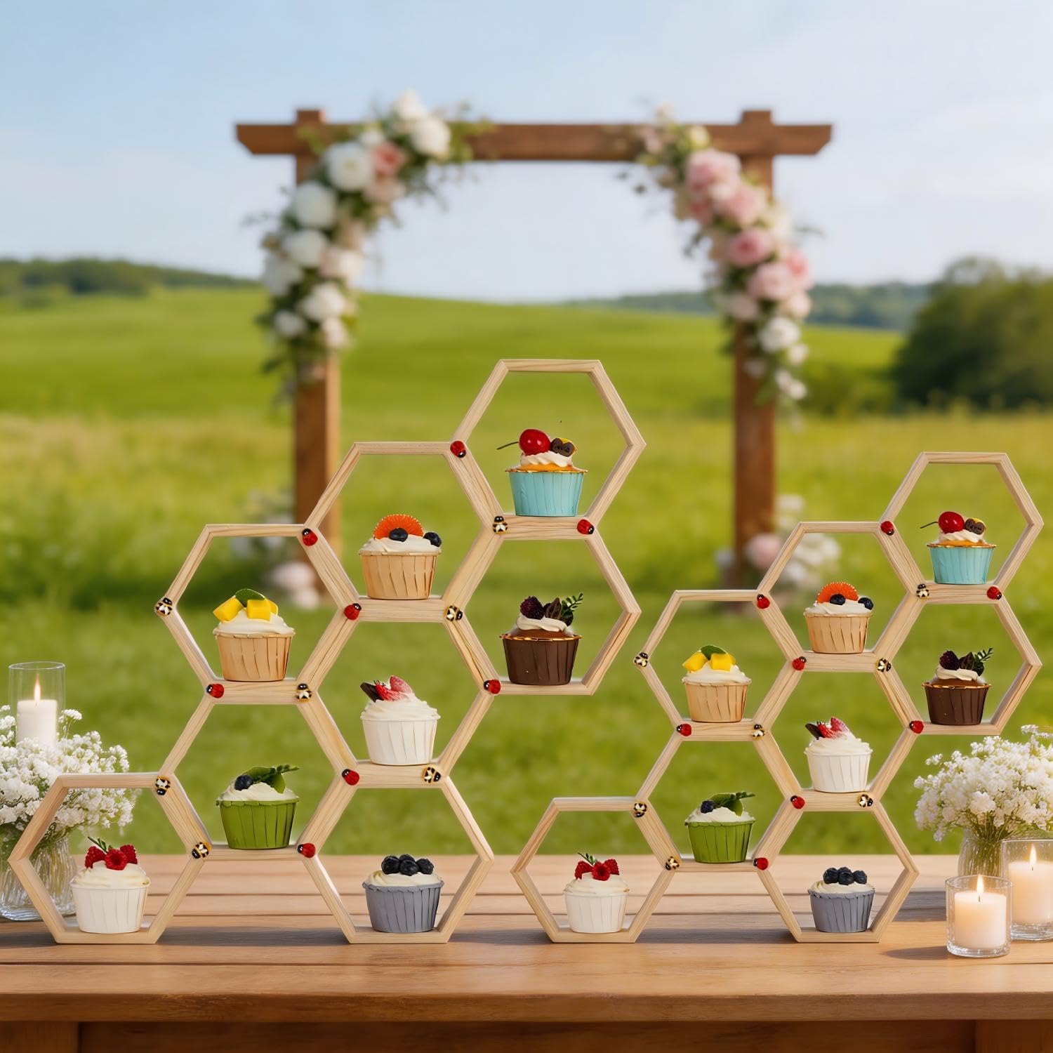 Set di 16 supporti per cupcake a nido d'ape in legno, 30 adorabili api e 10 coccinelle, impilabili, torre da dessert per torte a tema api, baby shower, feste di compleanno, matrimoni rustici
