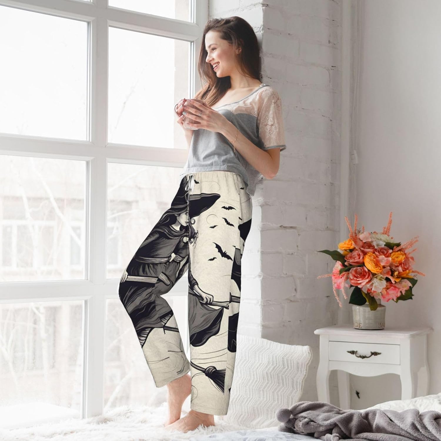 Halloween Witch Flying Print Women'S Flannel Pajama Pants,Soft Warm Pajama Bottoms,Perfect For Holiday Lounging