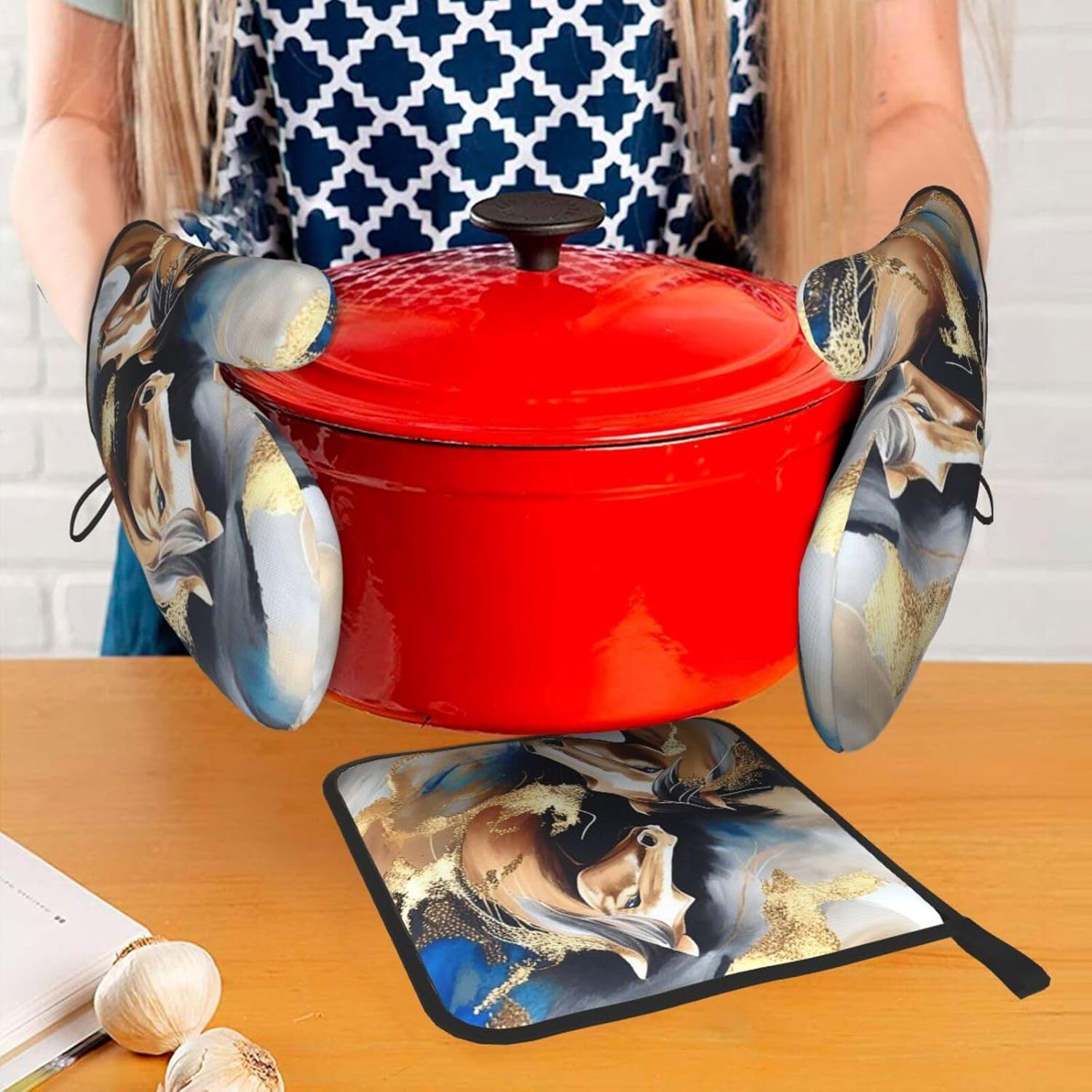 Horse Oven Mitts and Pot Holders Sets of 3 Modern Kitchen Decor Heat Resistant Hot Pads Funny Oven Gloves for Cooking Grilling Baking