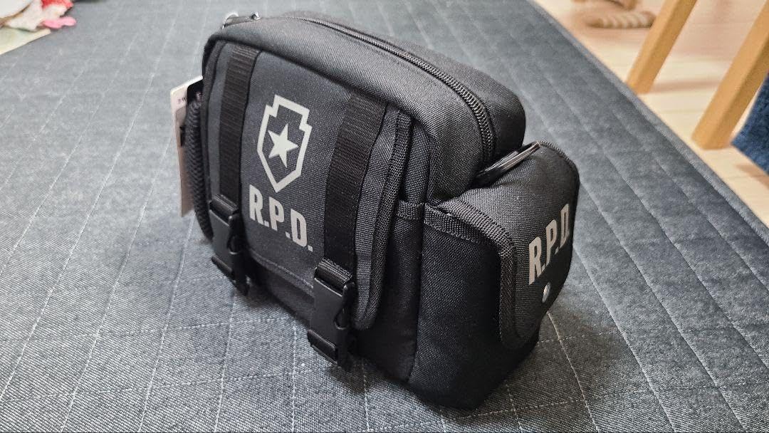 usjバイオハザード バッグ Amazon.co.jp: ユニバ USJ バイオハザード  