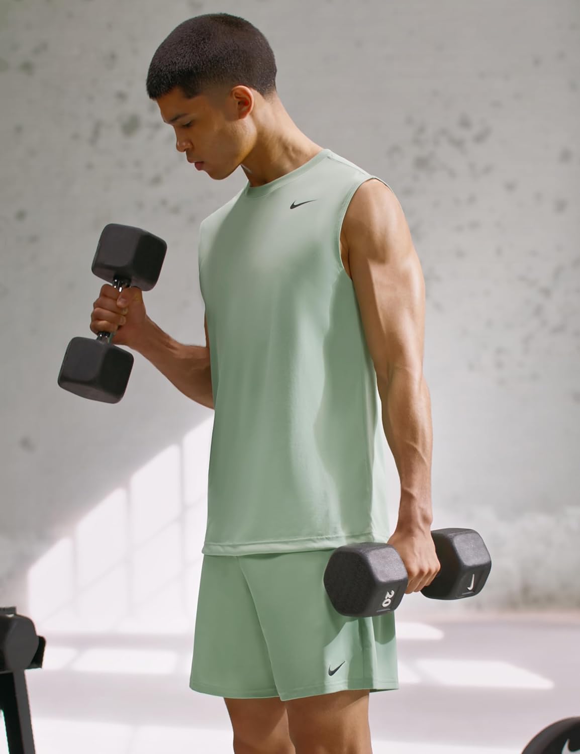 Nike Men's Dri-fit Legend Sleeveless Fitness T-Shirt